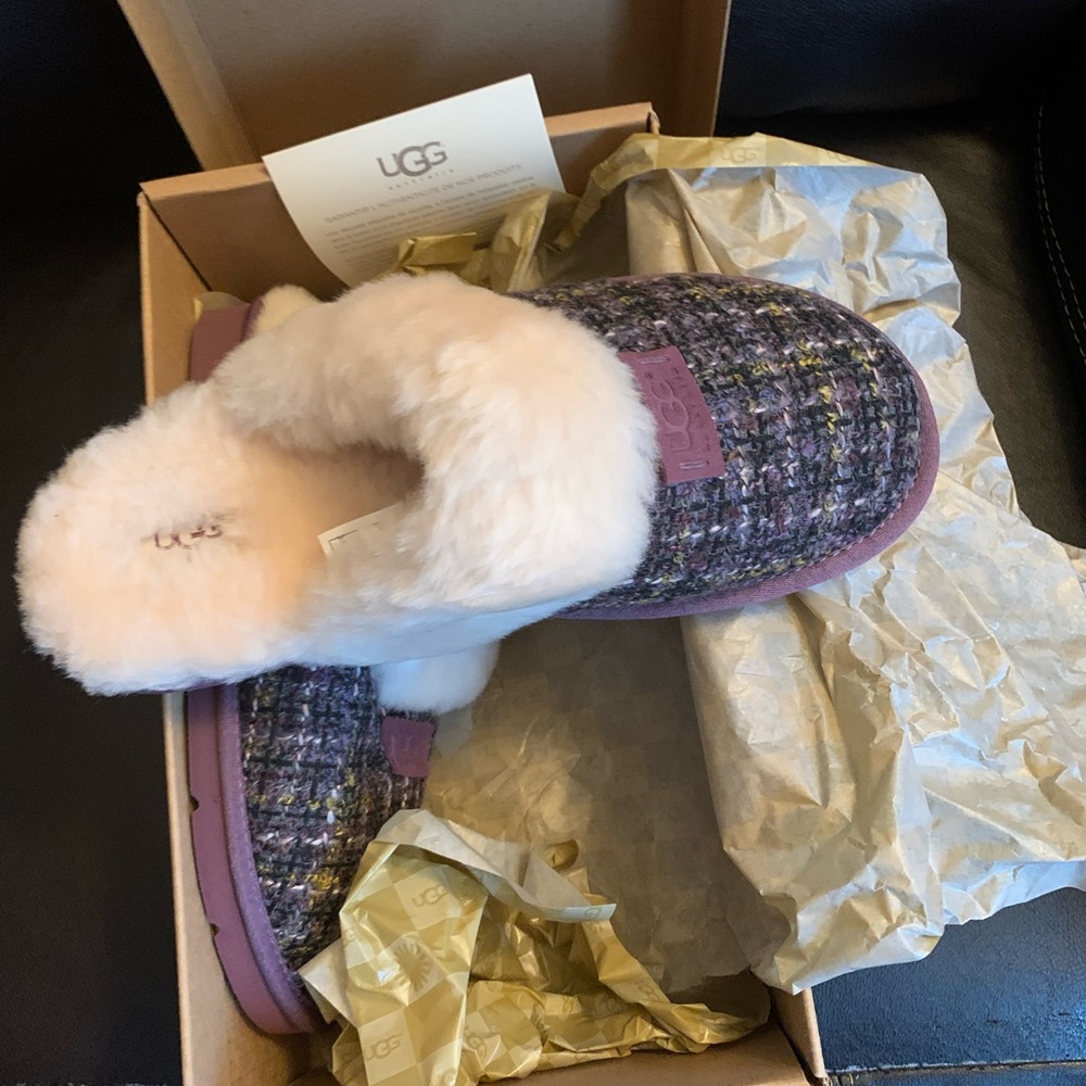 UGG Slip-ons